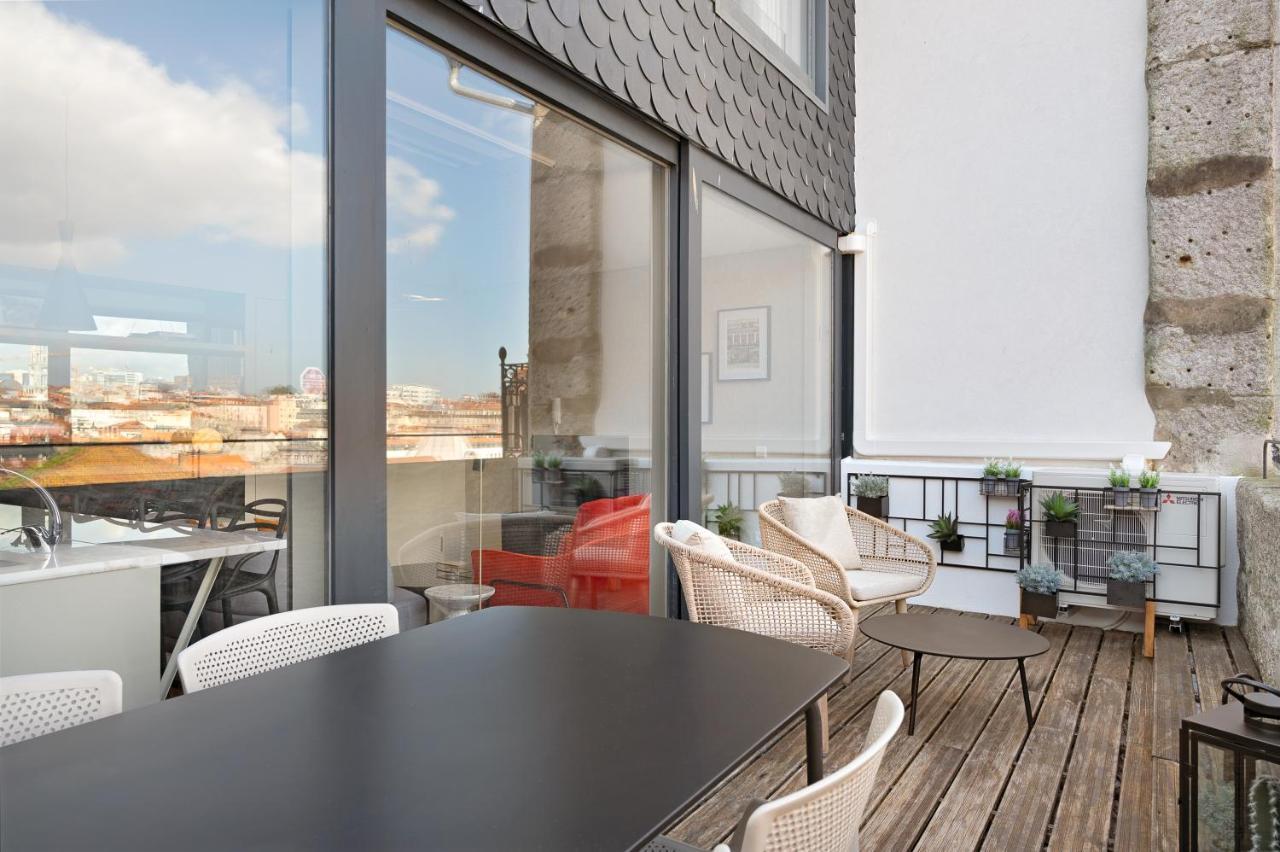 Rooftop Balcony At Porto Historic Center Luaran gambar